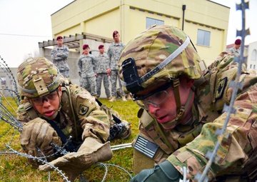USAREUR commander visits with Sky Soldiers in Vicenza, Italy