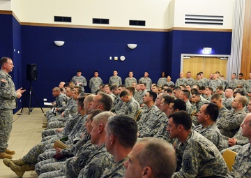USAREUR commander visits with Sky Soldiers in Vicenza, Italy