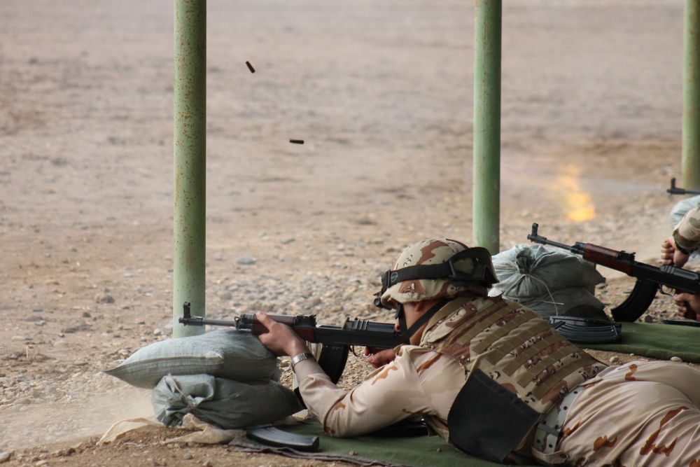 Iraqi Security Forces test fire VZ-57 assault rifles