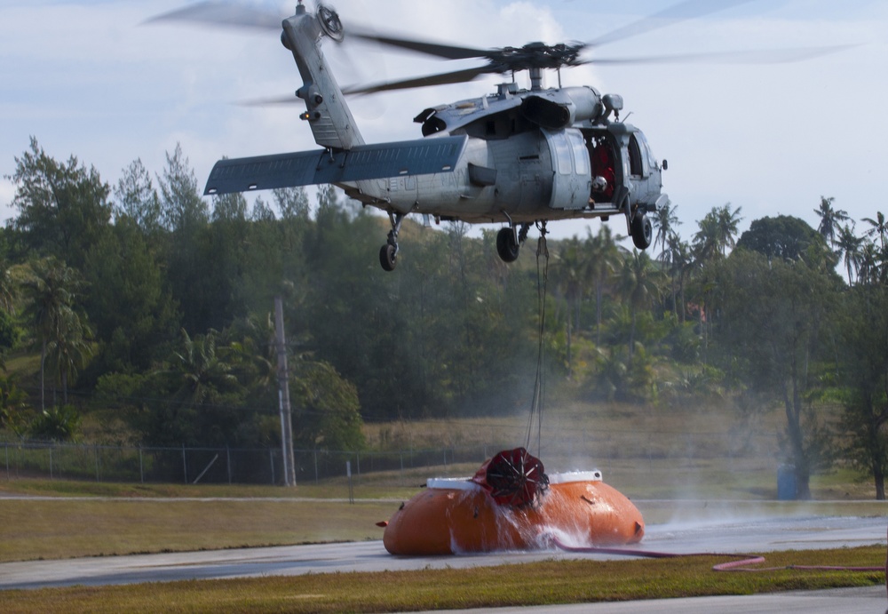 HSC-25 conducts wildfire training
