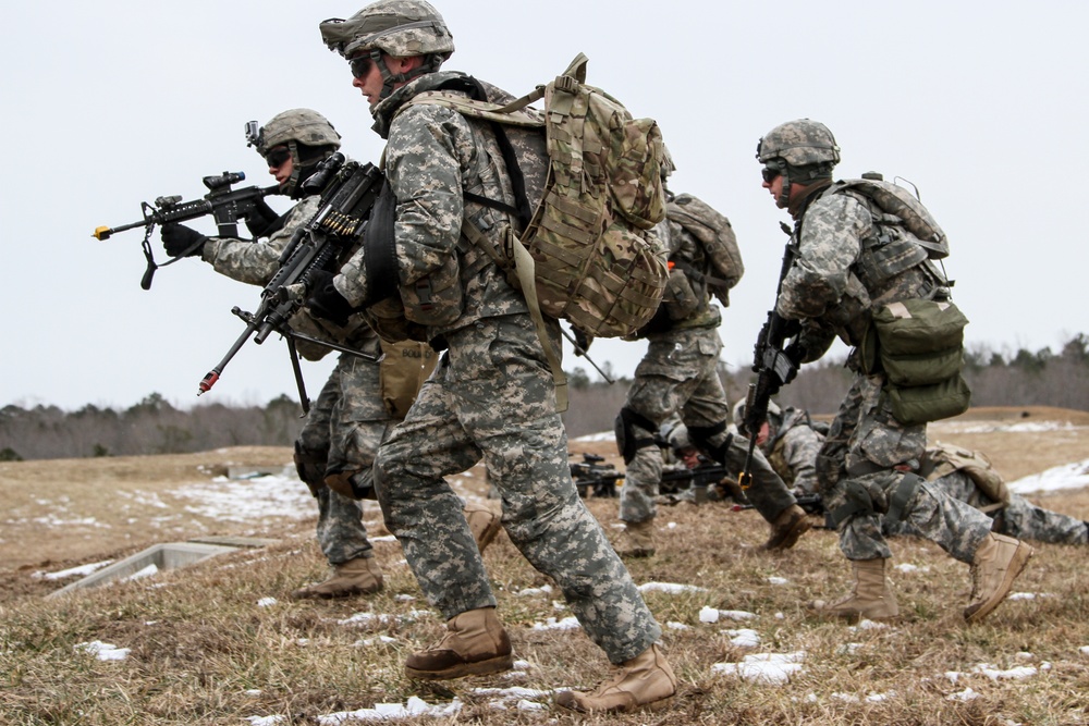 Red Falcons train in Virginian snow for Global Response Force Mission