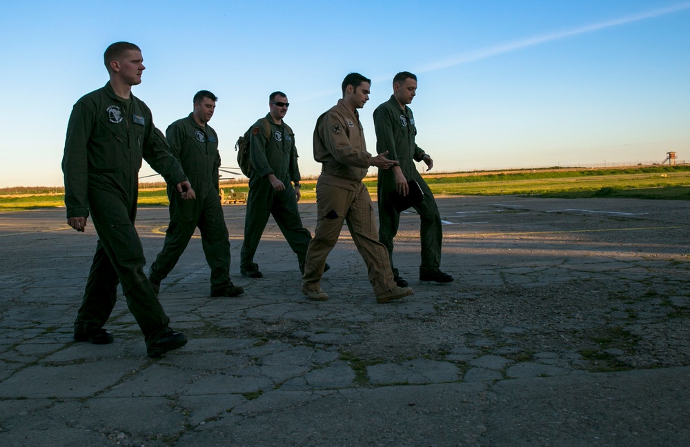 Into Darkness: NATO pilots complete night training