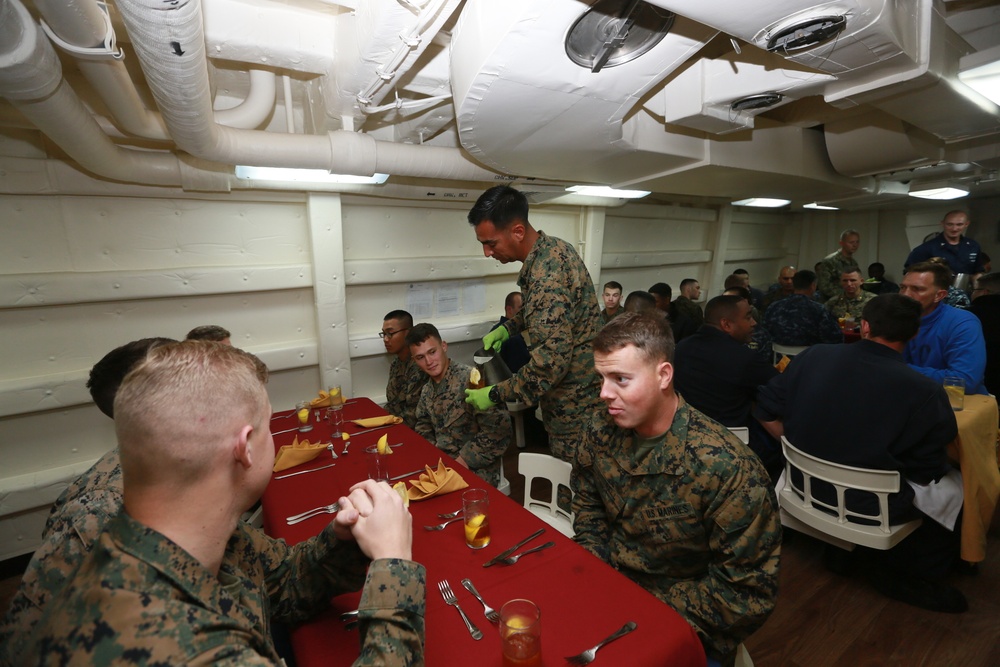 USS Anchorage serves birthday meals to Marines, Sailors