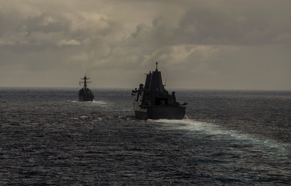 15th MEU Marines, Essex ARG at sea for PMINT