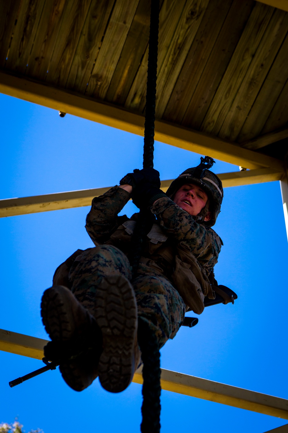 Crisis Response Marines complete fast-rope training in Spain