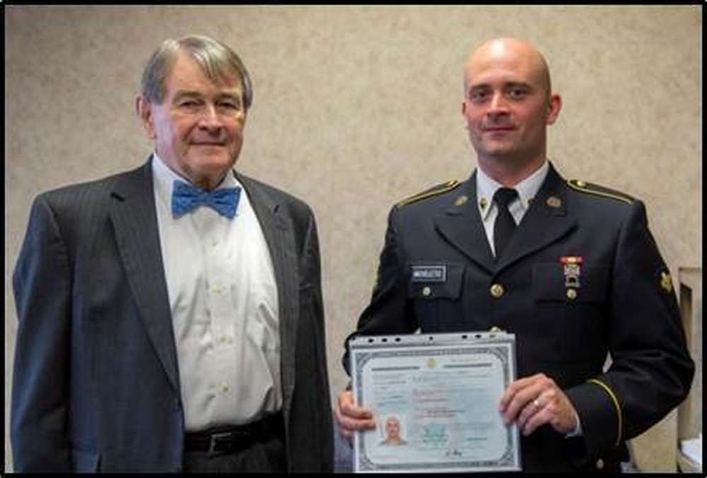 dvids-news-us-army-diver-receives-citizenship-during-ndstc-training