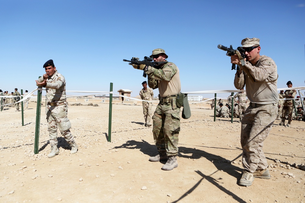 MOUT: Marines train Iraqi soldiers for urban terrain