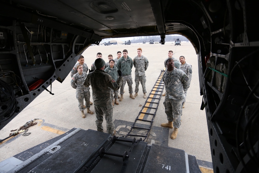 Vanderbilt ROTC visits 160th SOAR