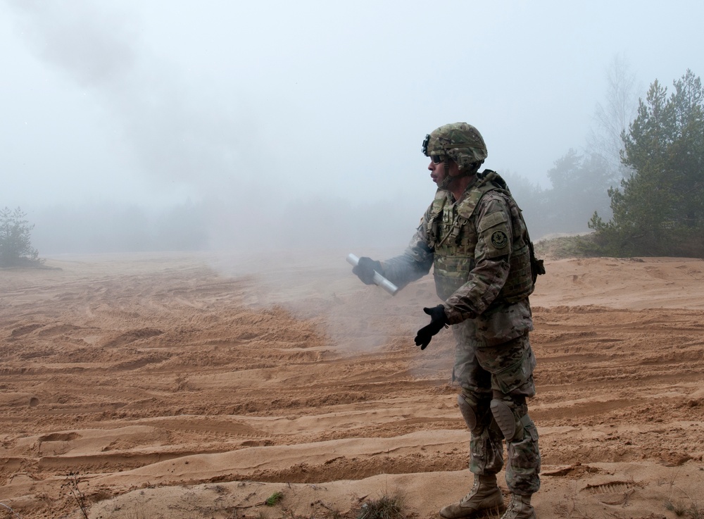 2nd Cavalry Regiment gives Stryker demonstration