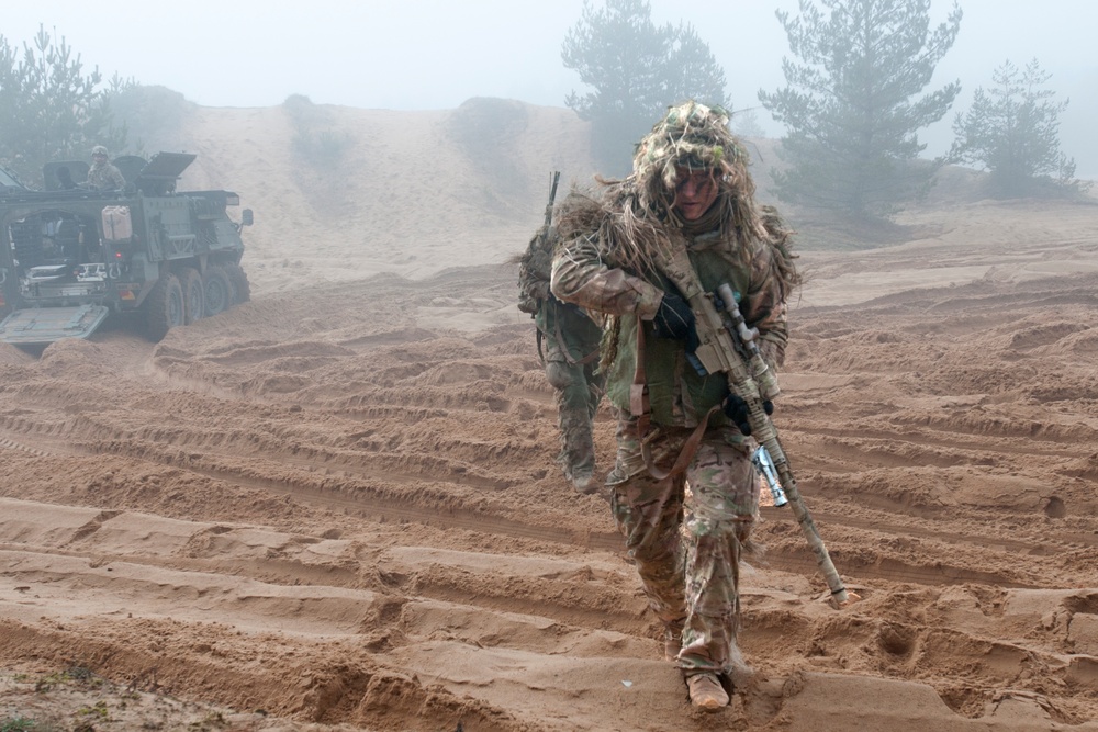 2nd Cavalry Regiment gives Stryker demonstration