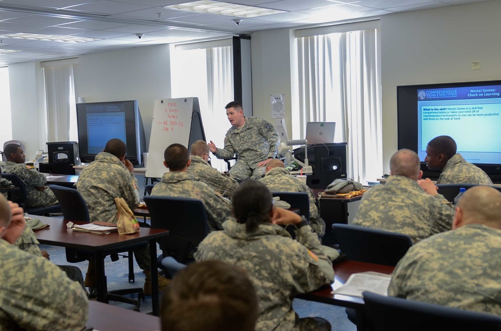 NCOs teach resiliency skills