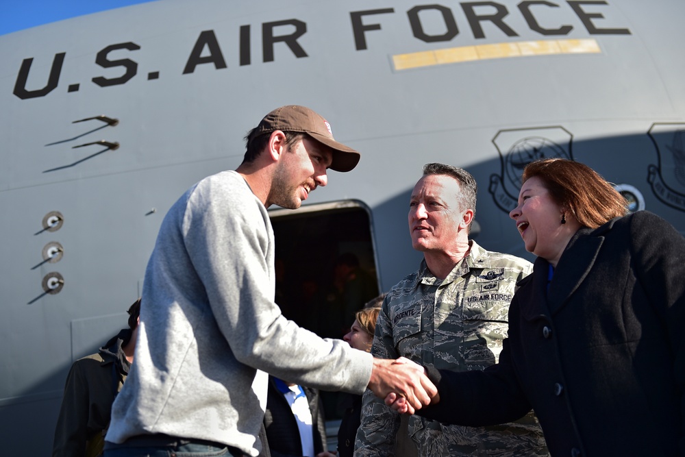 USO tour makes first stop at Ramstein