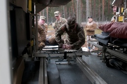 US, Latvian medics train together