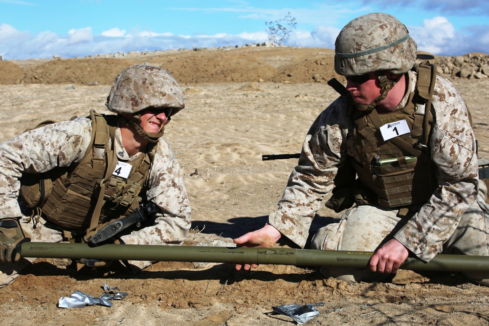 Integrated Task Force combat engineers conduct hasty breaching during pilot test at Twentynine Palms