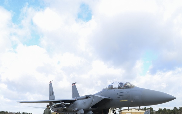 Airmen rival NASCAR pit crews on flightline