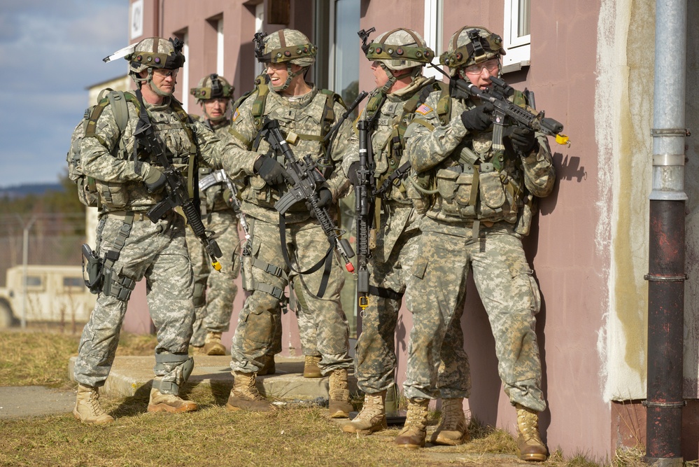 709th MP BN senior leaders training