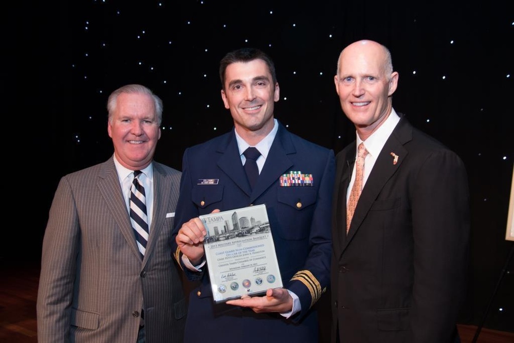 Coast Guardsman receives Noncommissioned Officer of the Year award