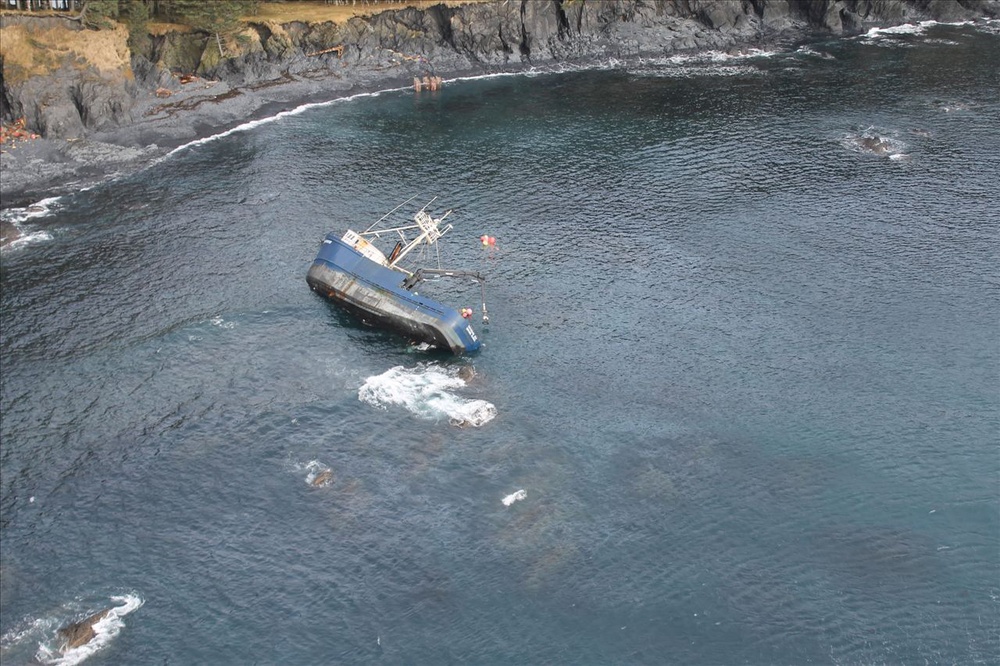 Coast Guard responds to oil sheen from grounded fishing vessel near Kodiak, Alaska