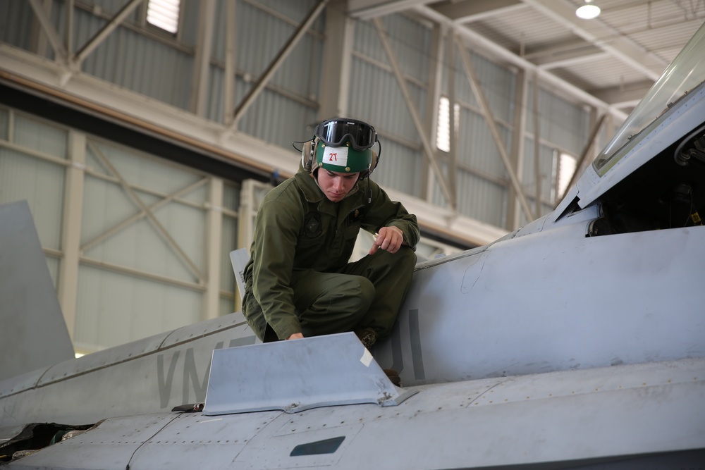 VMFAT 101 performs maintenance on aircraft