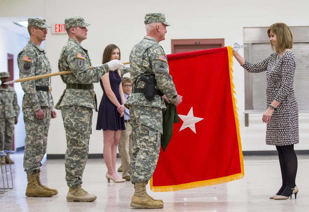 416th TEC officially welcomes commanding general, promotes deputy commander