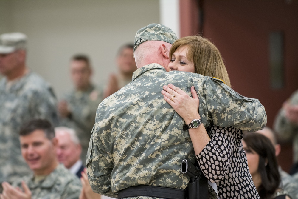 416th TEC officially welcomes commanding general, promotes deputy commander