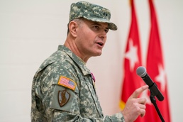 416th TEC officially welcomes commanding general, promotes deputy commander