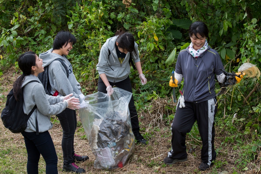 DVIDS Images Okinawa residents, US service members clean up Tengan