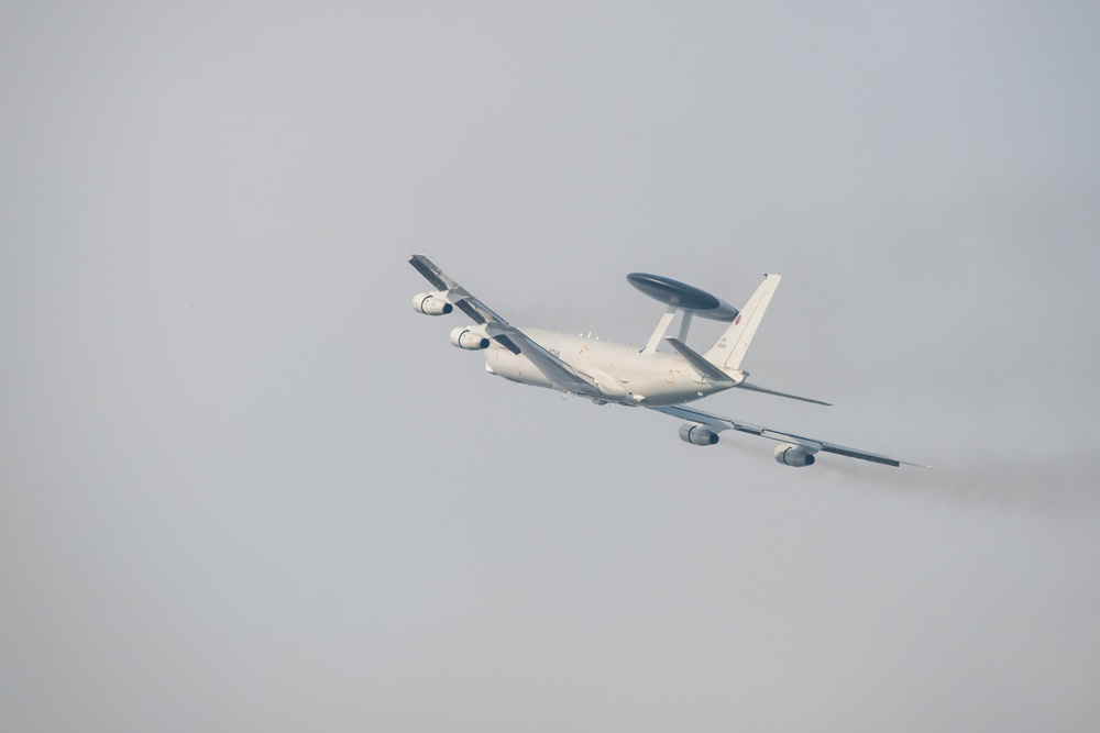 NATO AWACS practices approaches on Chièvres Air Base