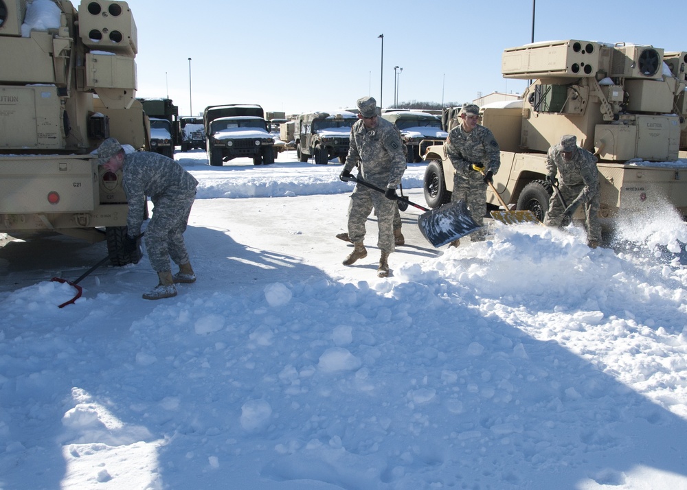 Fort Campbell Soldiers clear snow after winter storm