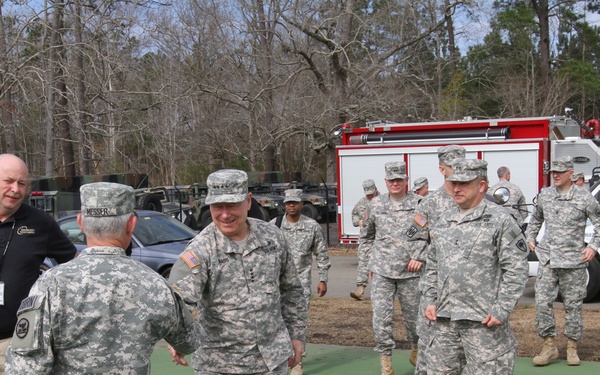 Gen. Grass tours joint exercise VG15