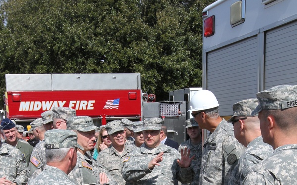 Gen. Grass tours joint exercise VG15