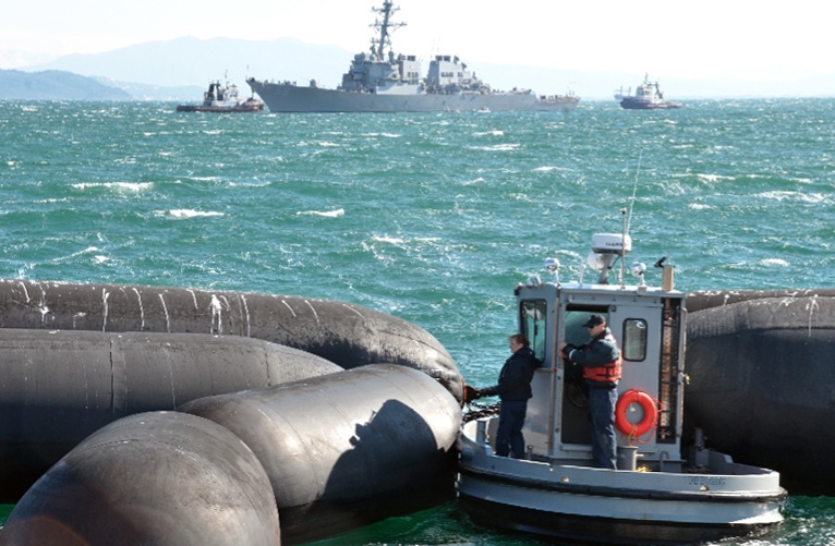 Gaeta Sailors taking care of port operations