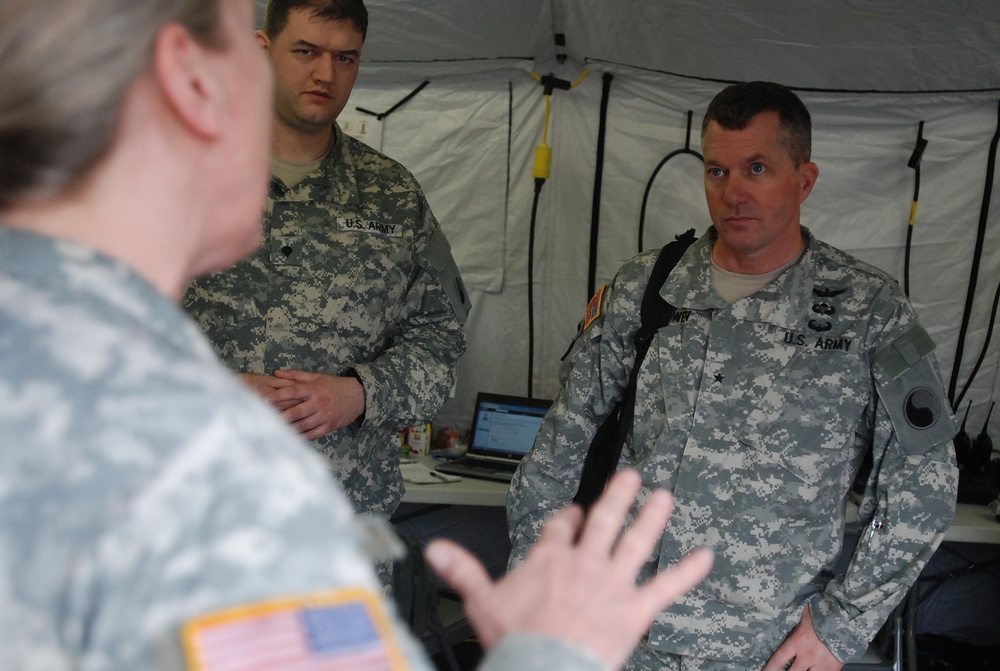 29th ID deputy commander visits troops at Vigilant Guard