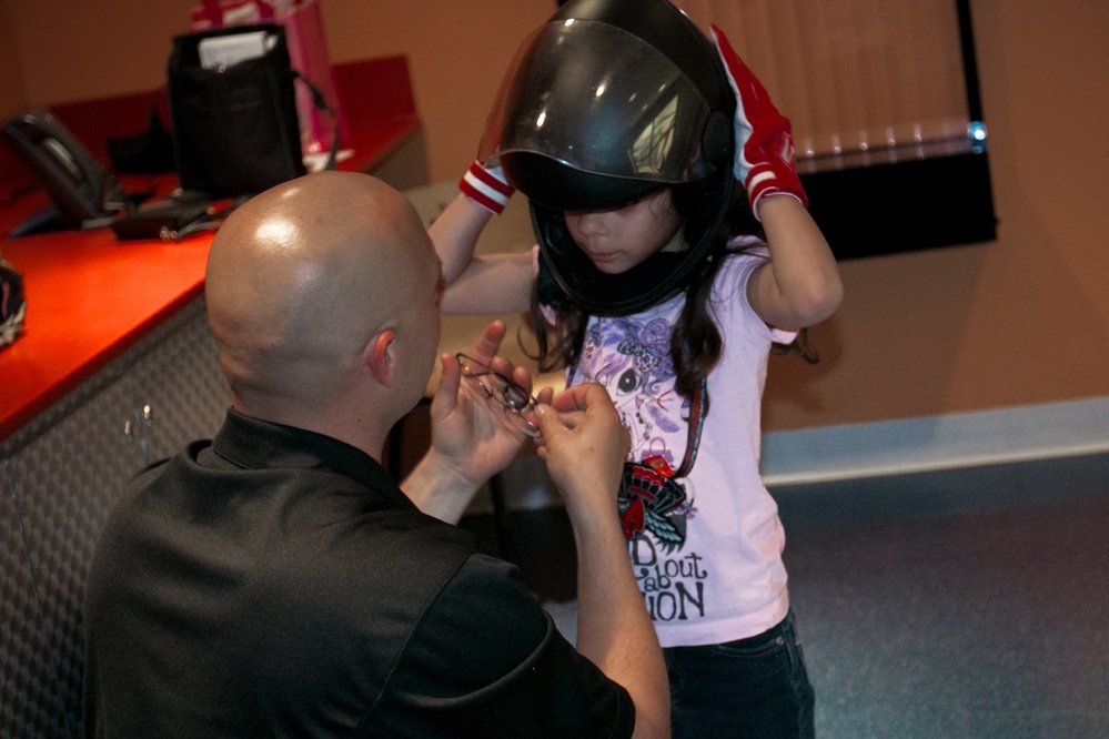 Soldiers visit patients at children’s hospital