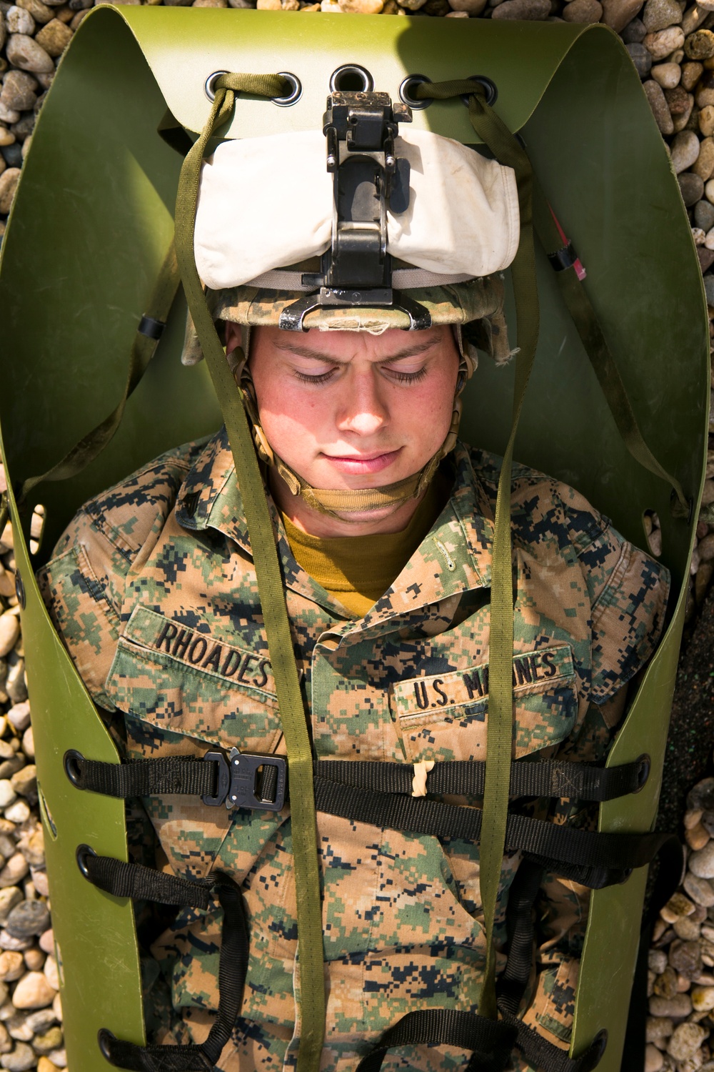 Down and Out: MAGTF Marines rappel with Special Forces