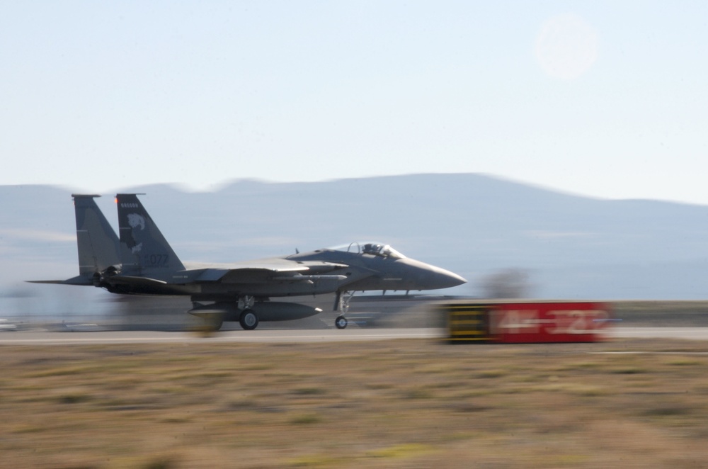 173rd Fighter Wing participates in dissimilar air combat training exercise in Tucson, Ariz.