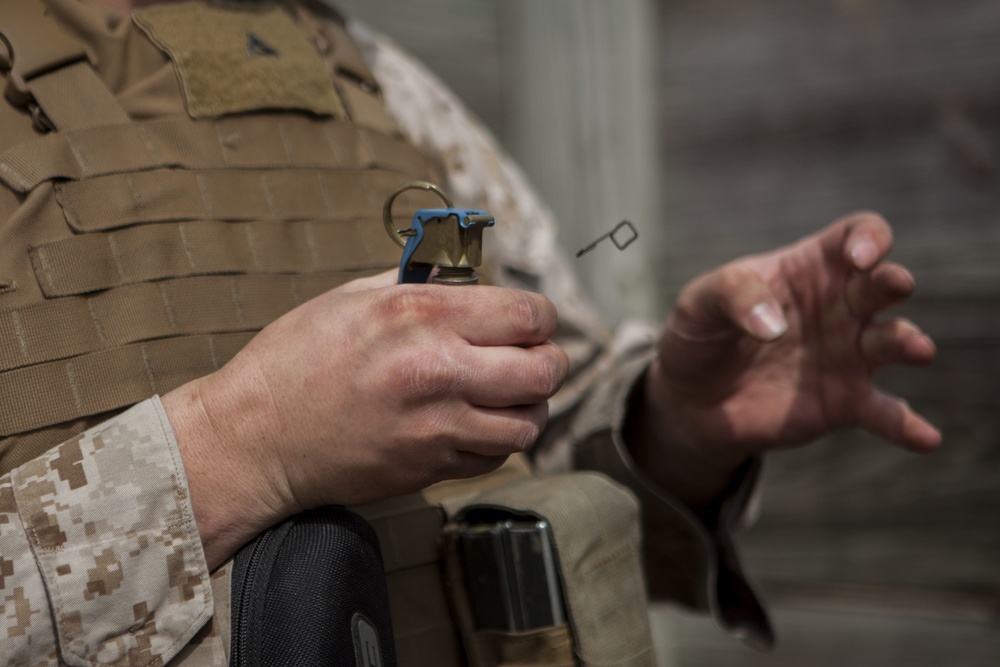 DVIDS - Images - 2D Transportation Support Battalion Marines practice ...