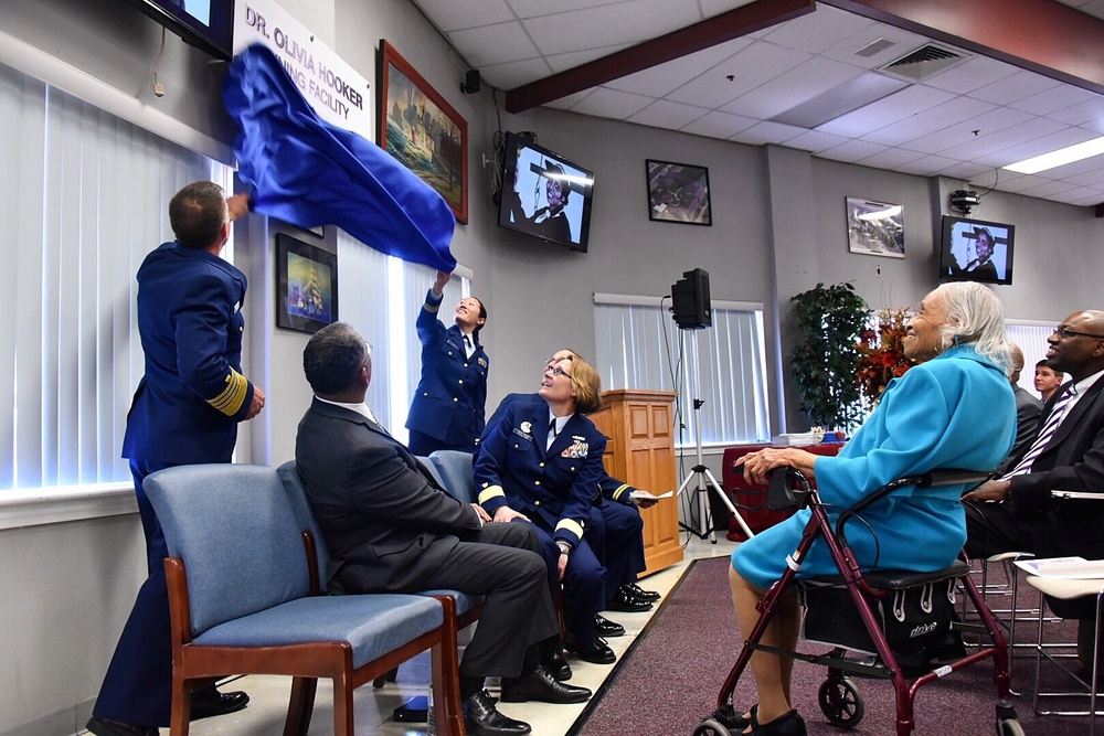 1st African-American female Coast Guardsman honored