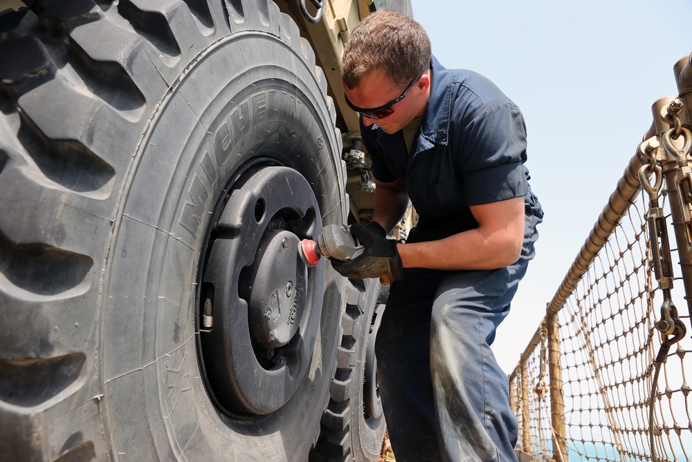 CLB-24 conducts maintenance aboard the USS Fort McHenry