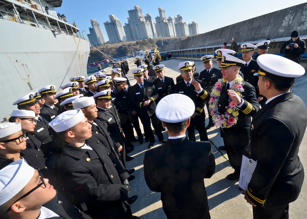 USS Frank Cable operations