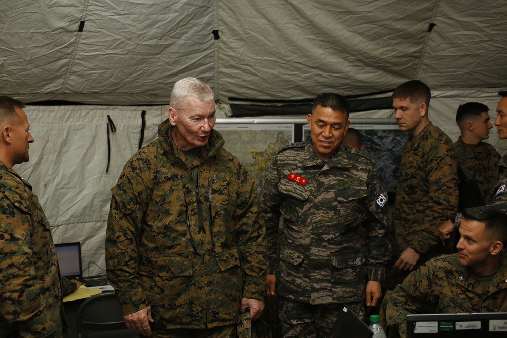 Key Resolve 15- Lt. Gen. Toolan Visits COC