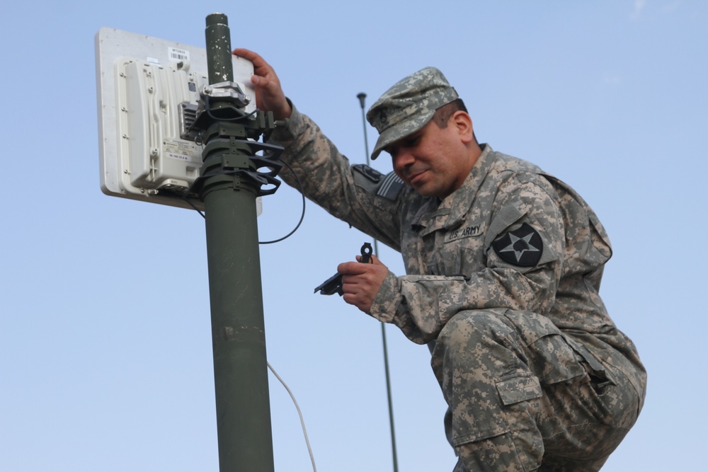 2nd CAB Soldiers put new radio to the test