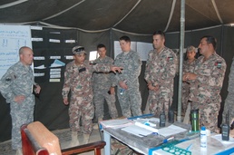 560th CSM visits U.S.-Jordan troops