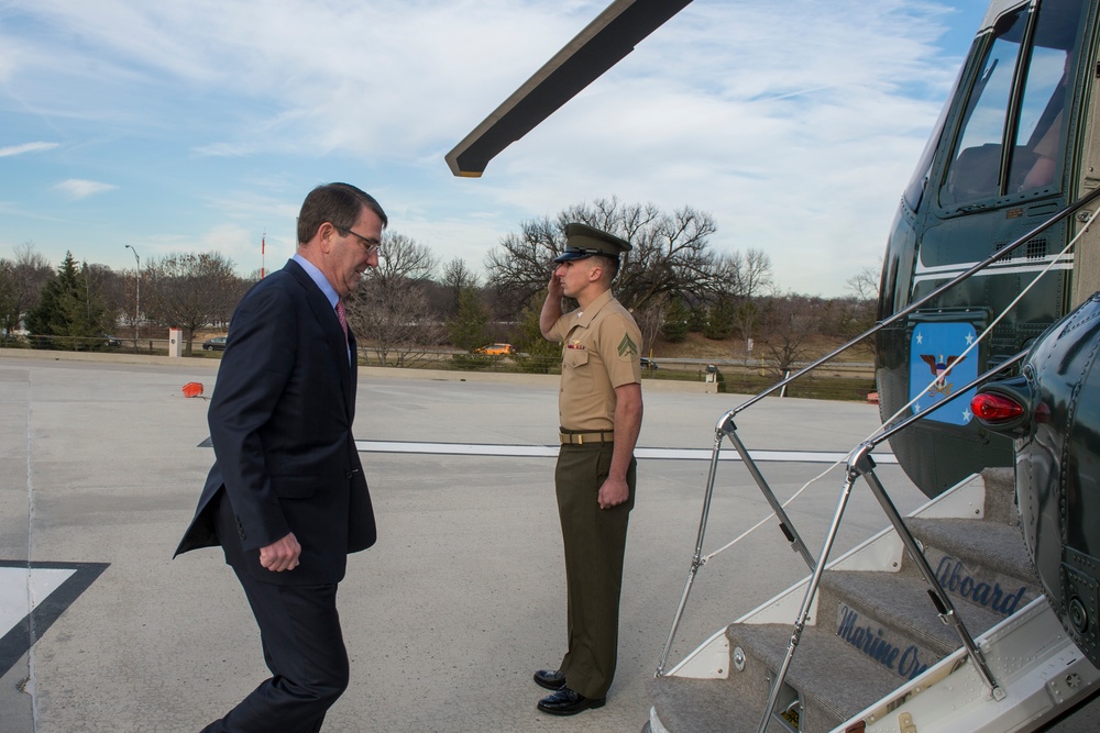 Secretary of Defense Ash Carter visits National Security Agency headquarters