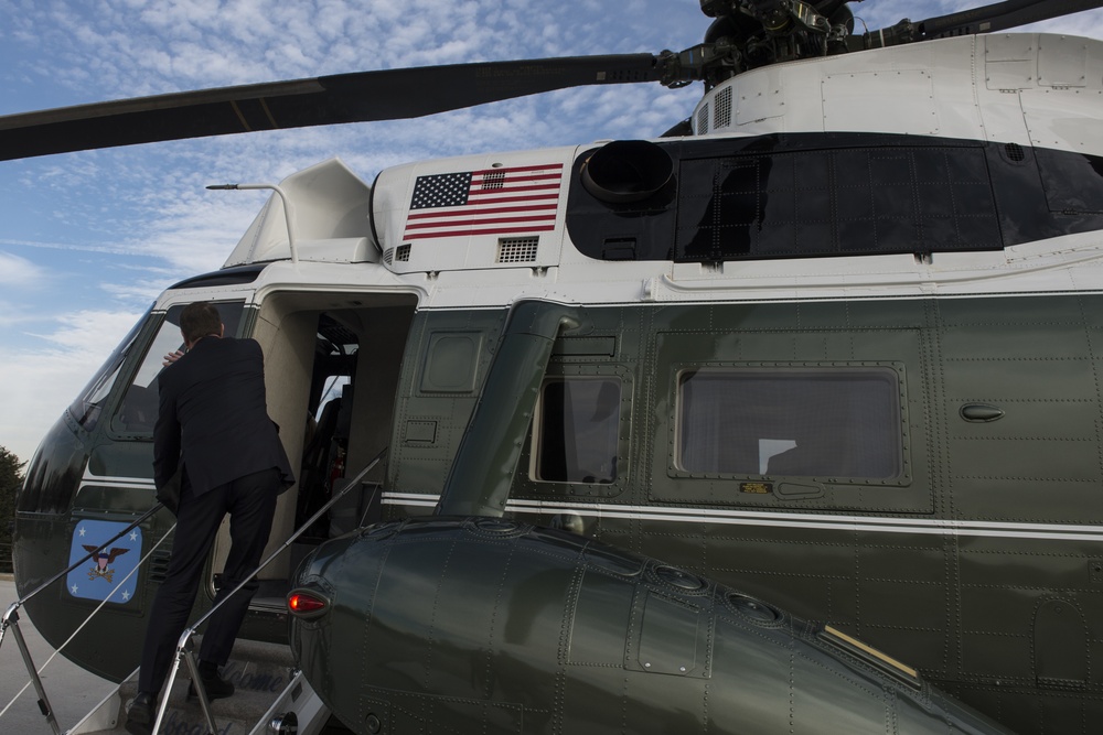 Secretary of Defense Ash Carter visits National Security Agency headquarters