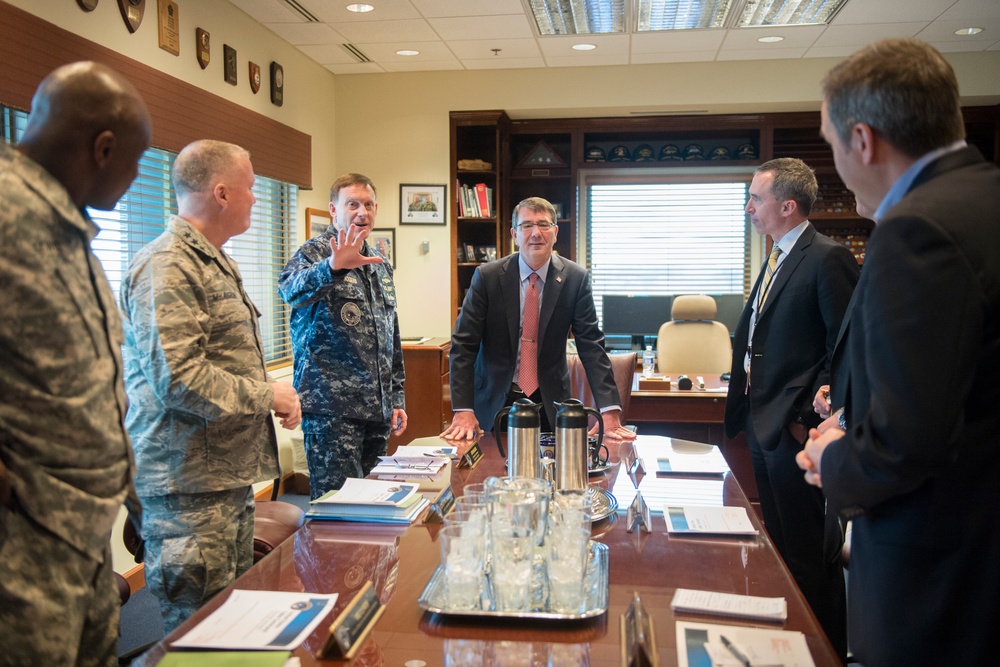 Secretary of Defense Ash Carter visits National Security Agency headquarters