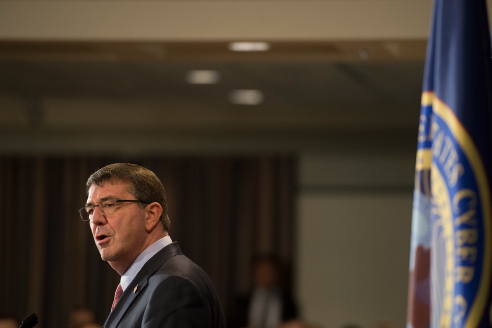 Secretary of Defense Ash Carter visits National Security Agency headquarters