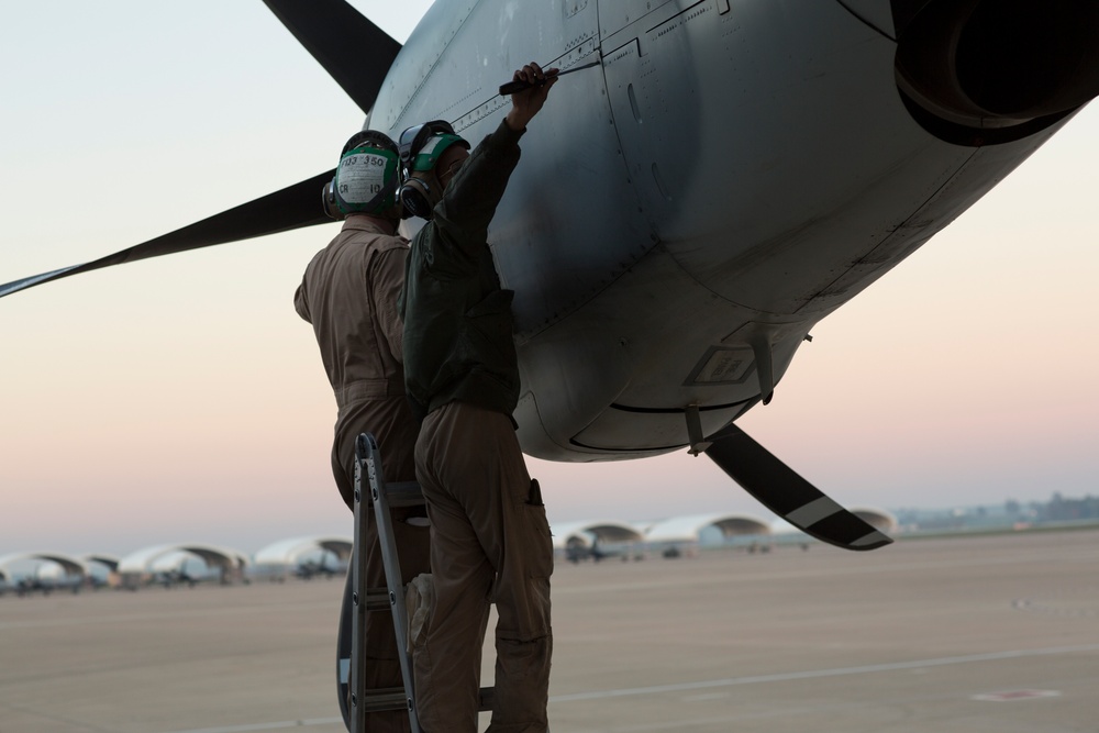 DVIDS - Images - VMGR-252 Flight In Support of A Deployed Unit [Image ...