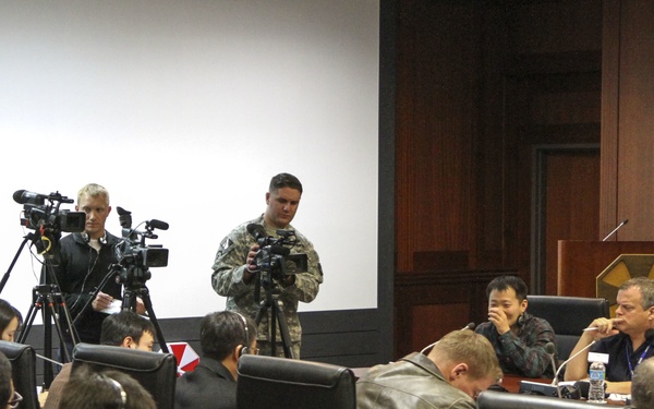 Recording the press conference