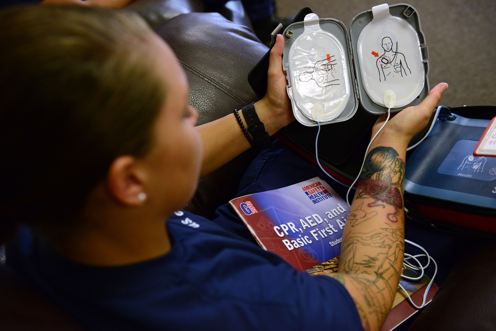 Coast Guard Station Honolulu conducts CPR, AED, basic first aid training